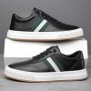 New men's trendy and fashionable casual white sneakers with soft soles, anti-slip and wear-resistant casual sneakers