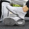 Men's new badminton shoes Fashion comfortable breathable men's and women's sports shoes casual men's shoes